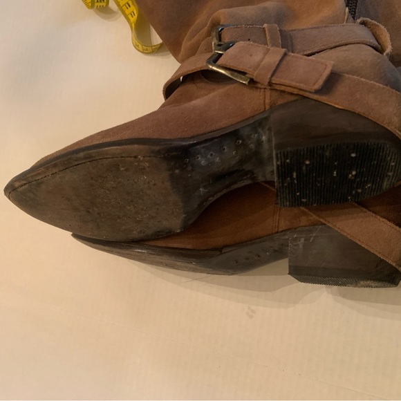 MATISSE SUEDE WESTERN, COWGIRL, BOHO BOOTS W/ ANKLE HARNESS & BUCKLES - Picture 14 of 16